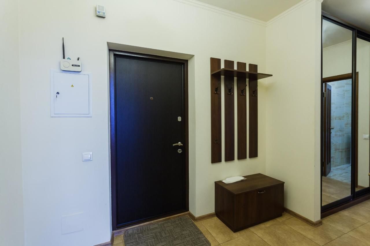 Апартаменты Apartment with two Bedroom on Bazhana 8b Киев-17