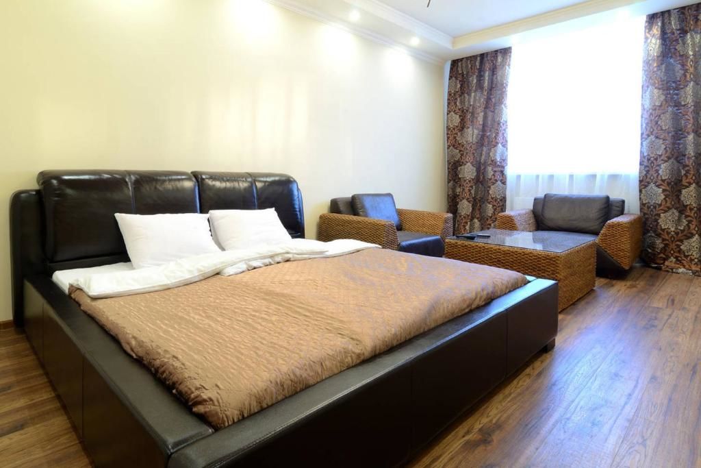 Апартаменты Apartment with two Bedroom on Bazhana 8b Киев-30