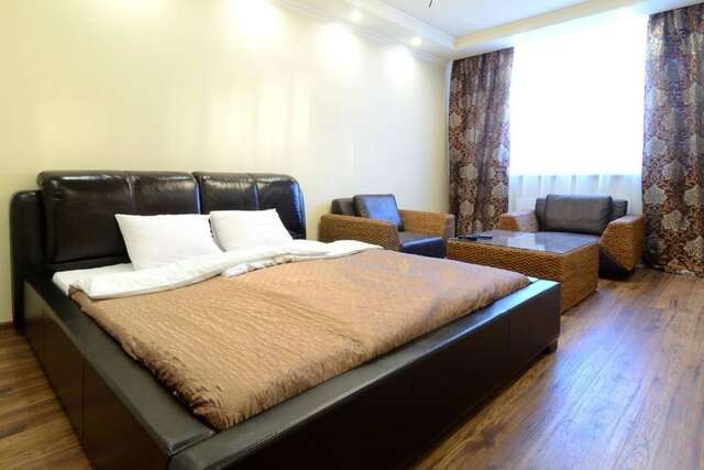 Апартаменты Apartment with two Bedroom on Bazhana 8b Киев-29